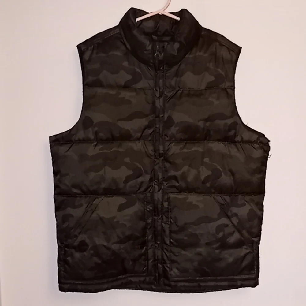 Old Navy Camo Vest Size Large 10/12